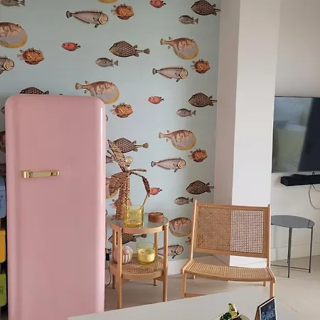 Newly Renovated Appartement *