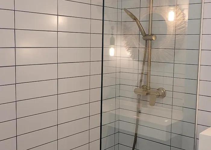 Newly Renovated Apartament